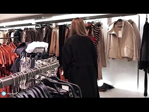 ❤️ Lesbiërs masturbeer en lek poeswinkel - gin gerson crystal marilyn Pornovideo by ons